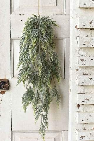 27" Bent Bough Cedar Hanging