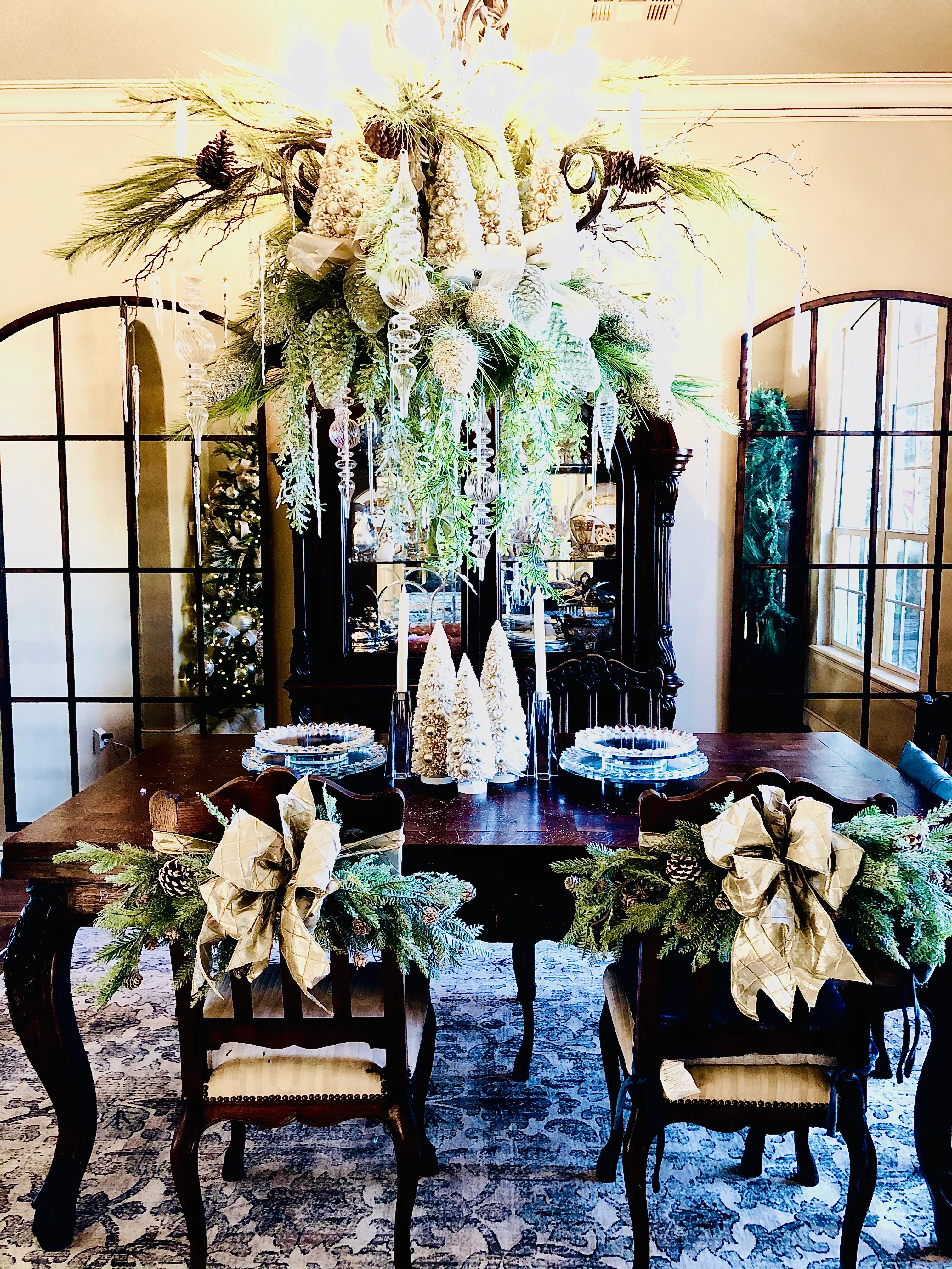 32 inch Iced Mixed Table Piece - Image 3