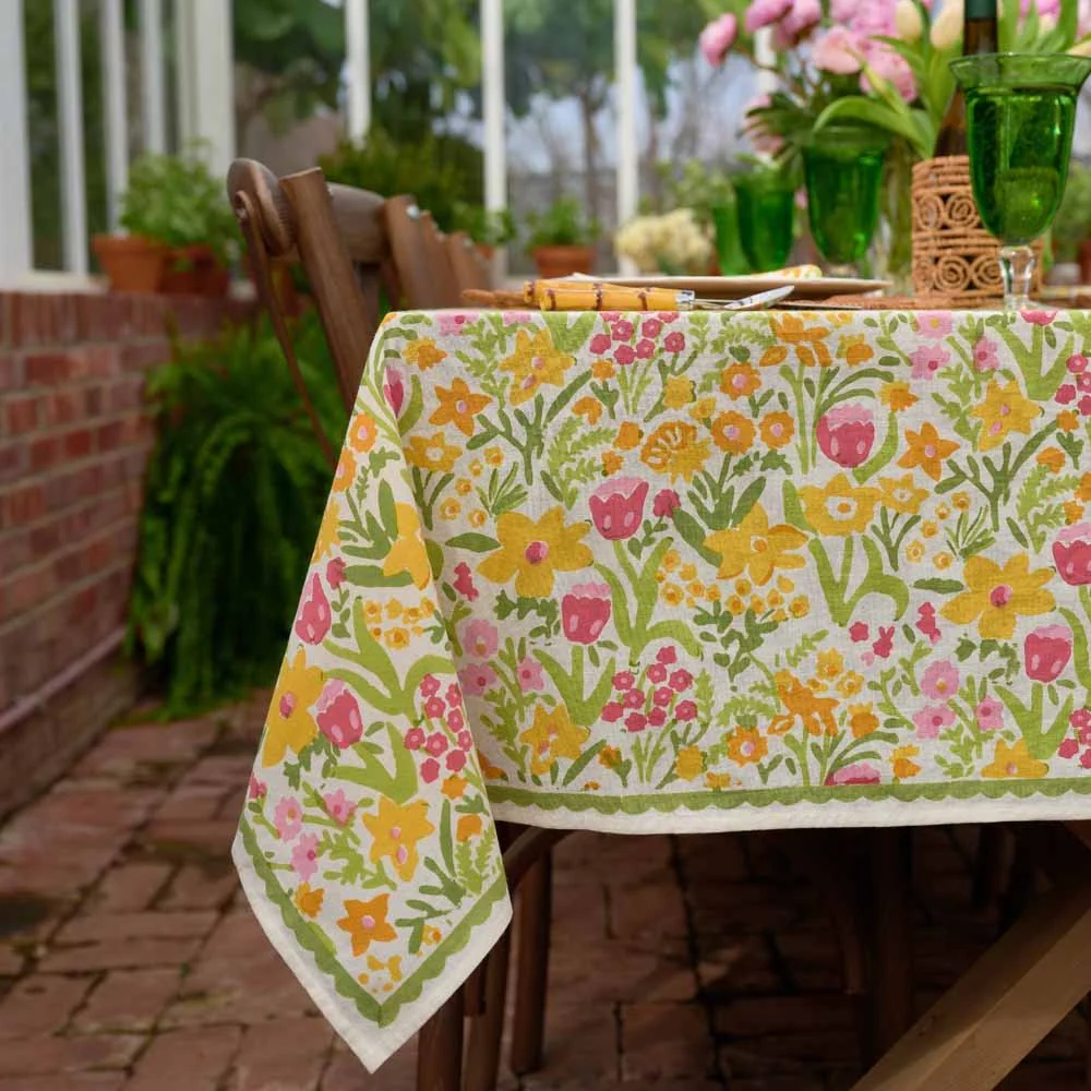 70s Flower Tablecloth - Image 3