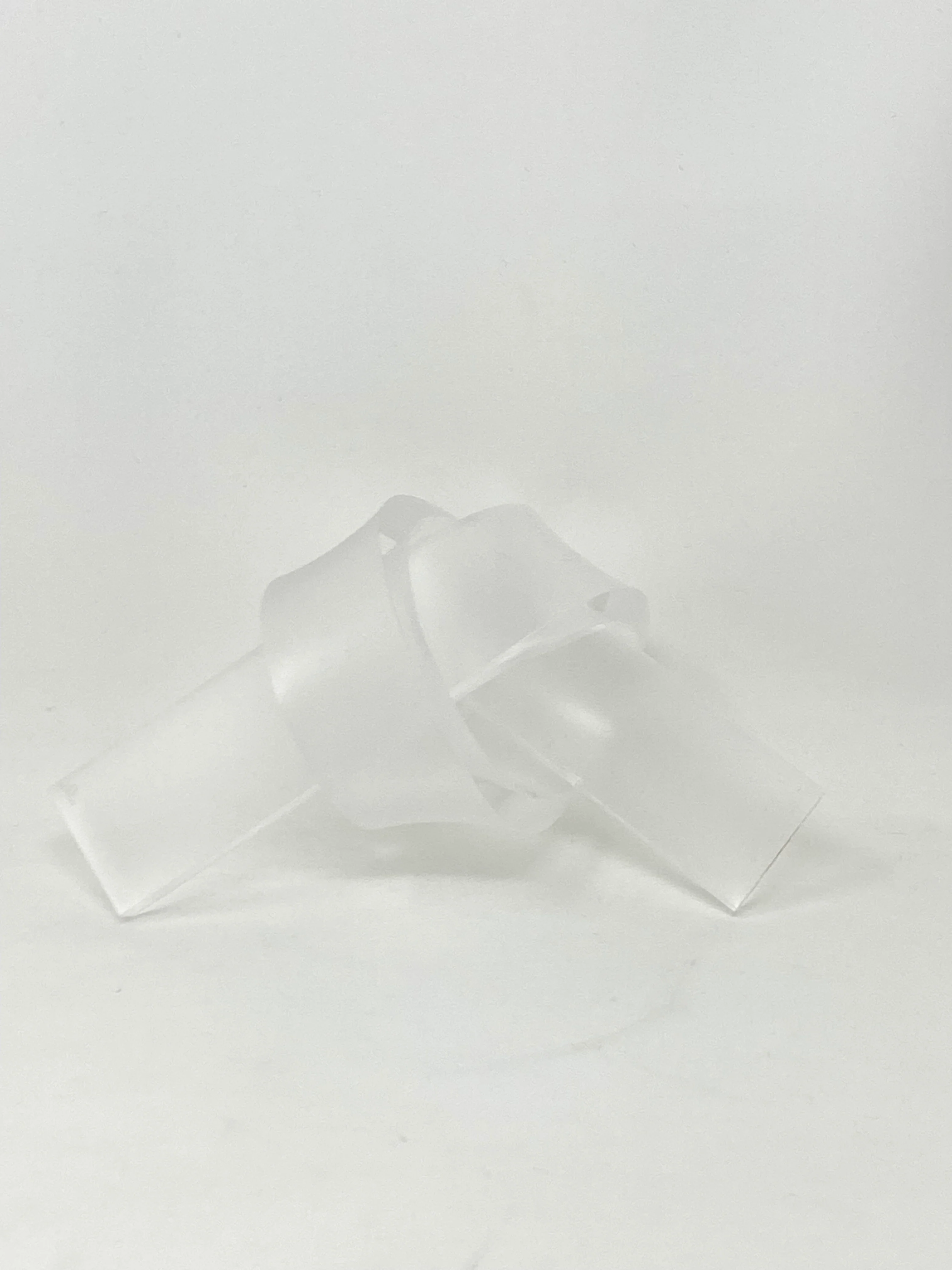 Acrylic Knot - Image 20