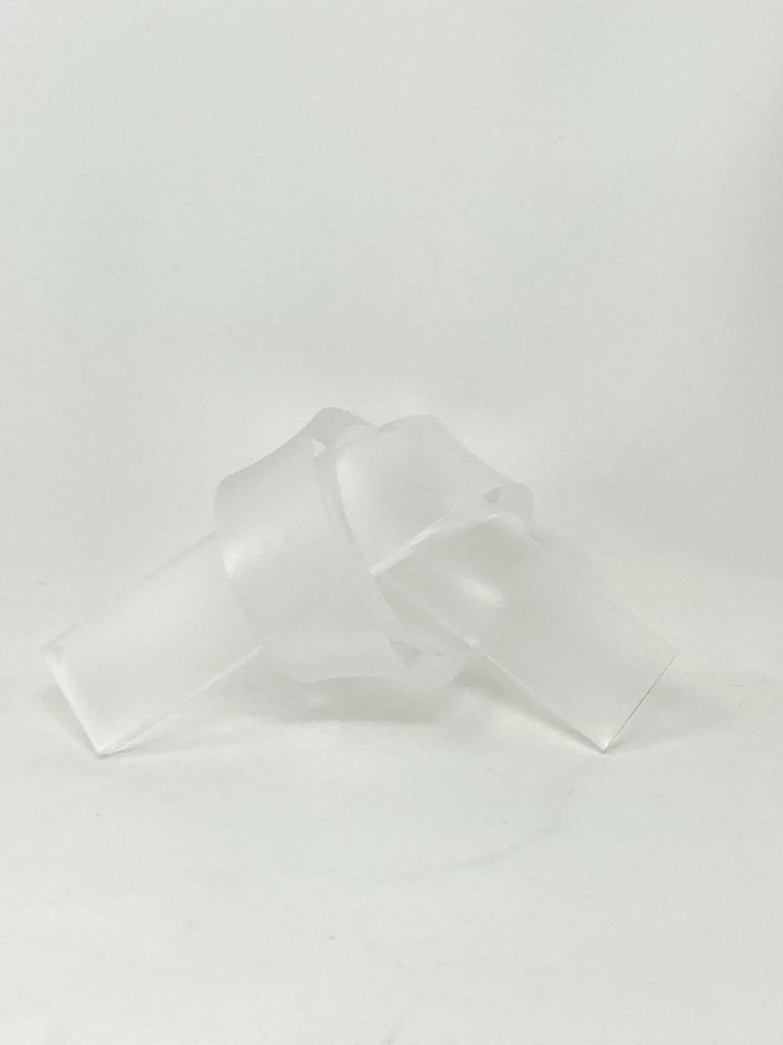 Acrylic Knot - Image 3