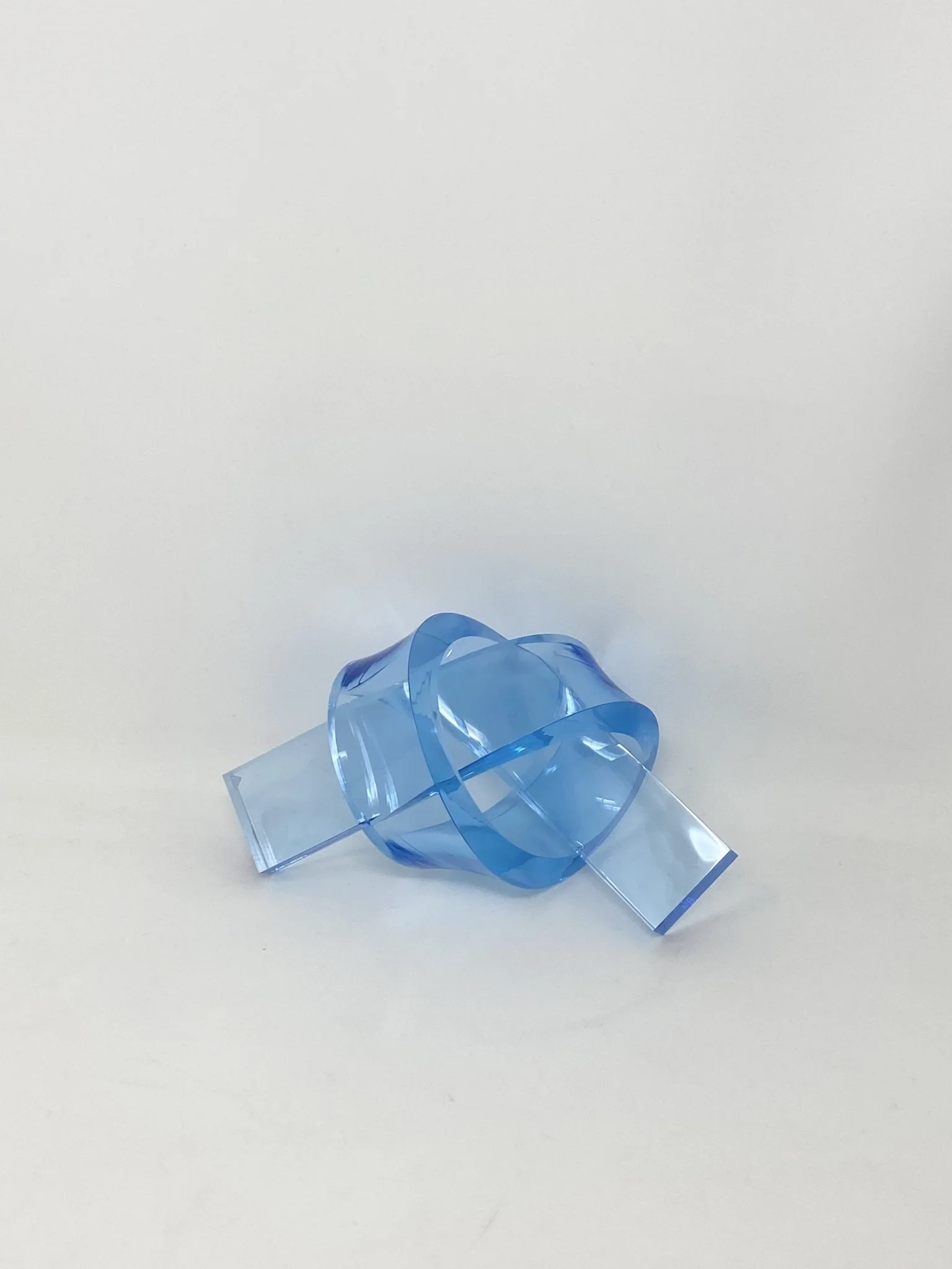 Acrylic Knot - Image 5