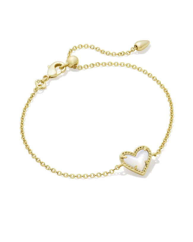 Ari Heart Delicate Chain Bracelet in Ivory Mother-of-Pearl