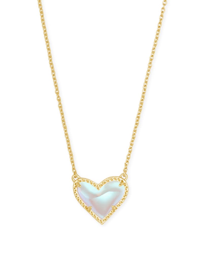 Ari Heart Short Pendant Necklace - Image 18