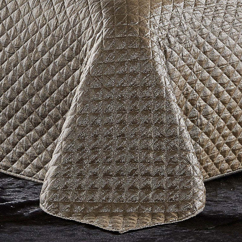 Aura Gold Quilt - King Set - Image 2