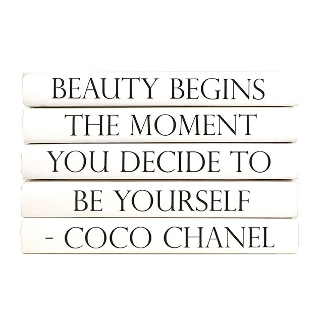 Beauty By Coco Chanel 5 Volume Set Black Covers - Image 2