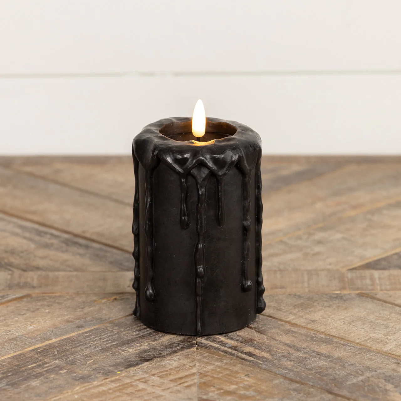 Black 3D Flame Pillar Candle - Image 5