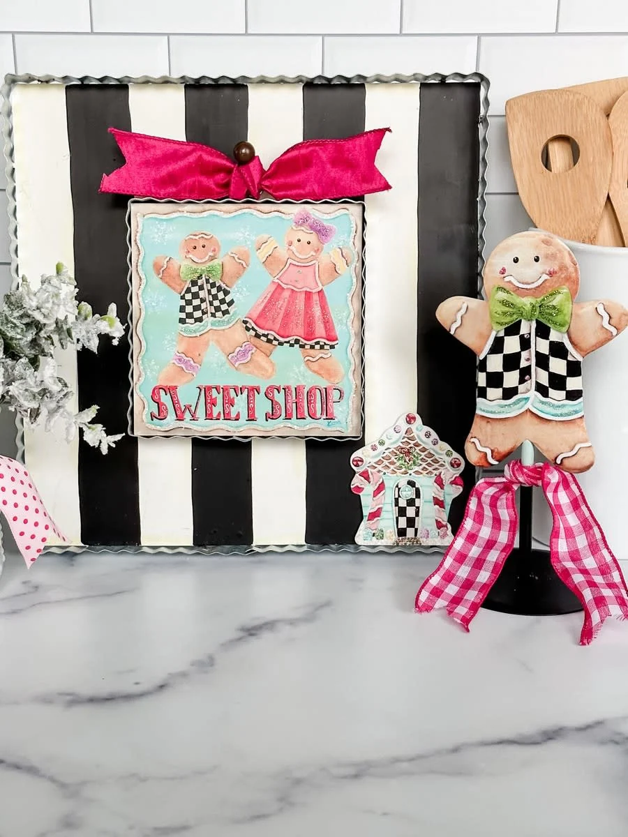 Black & White Striped Mini Gallery Display Board - Image 6