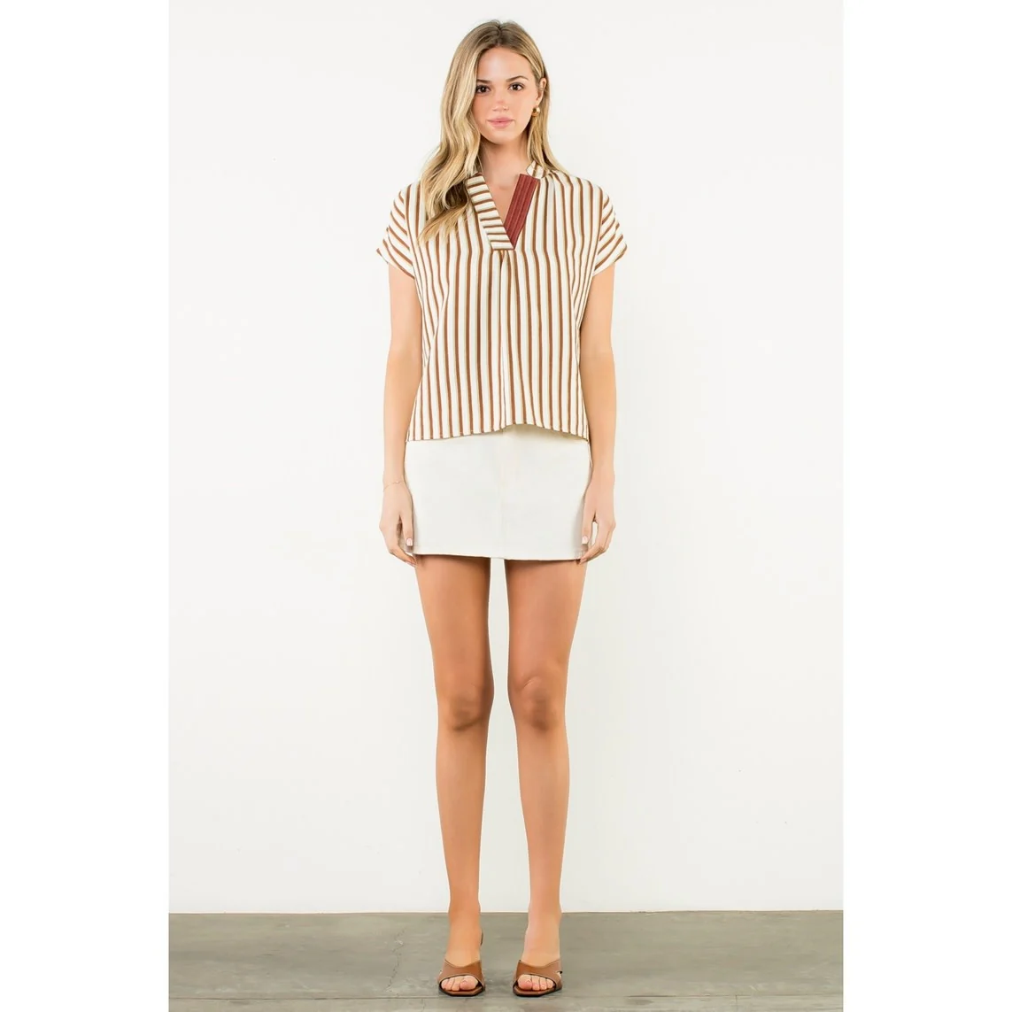 Cassie Contrast V-Neck Striped Top - Image 2