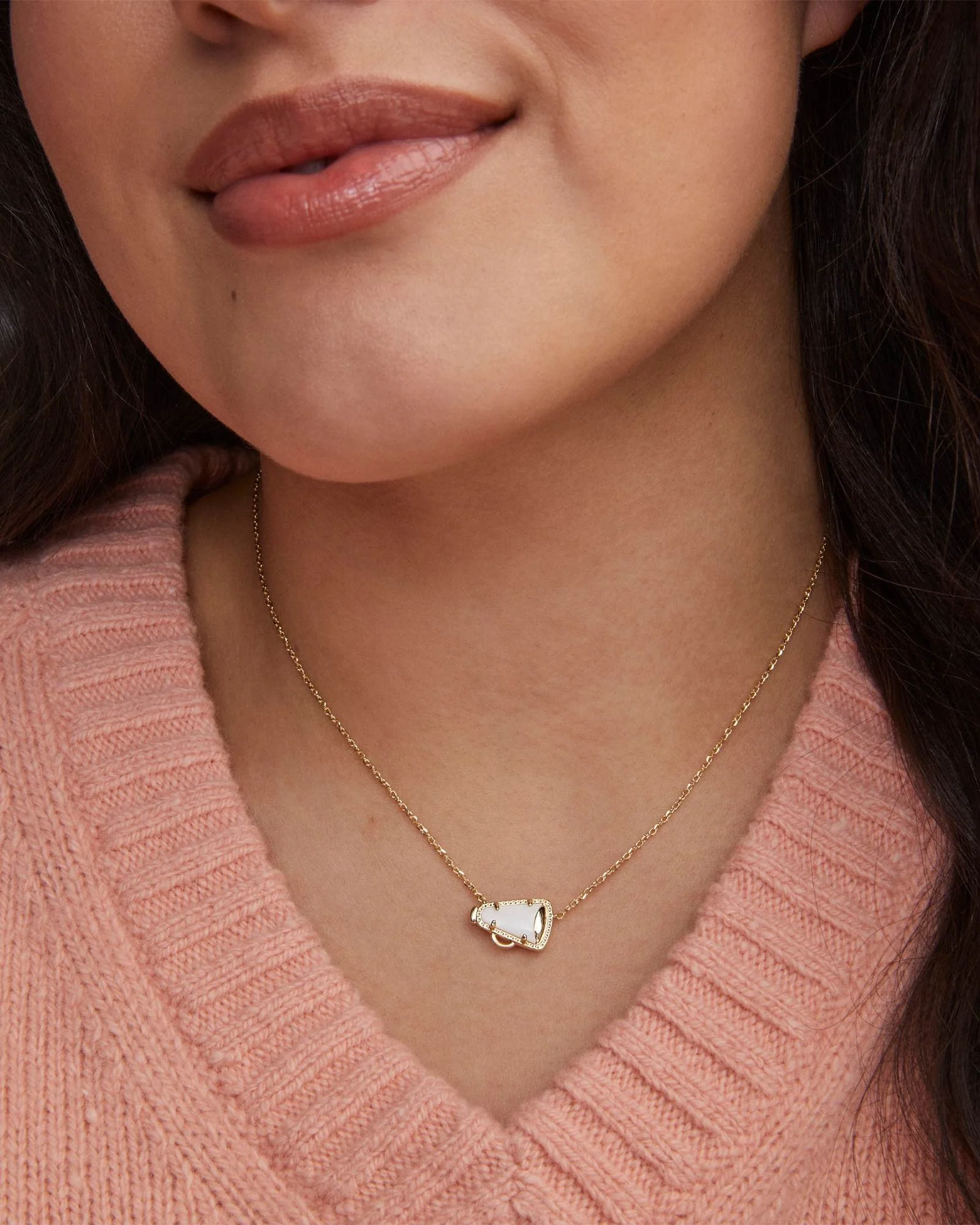 Cheer Short Pendant Necklace Gold White Mother Of Pearl - Image 3