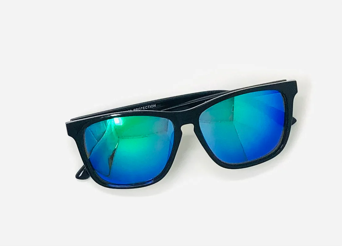 Classic Bright Tinted Sunglasses - Image 5