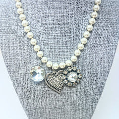 Fashion Pearl Necklace with 3 Charms