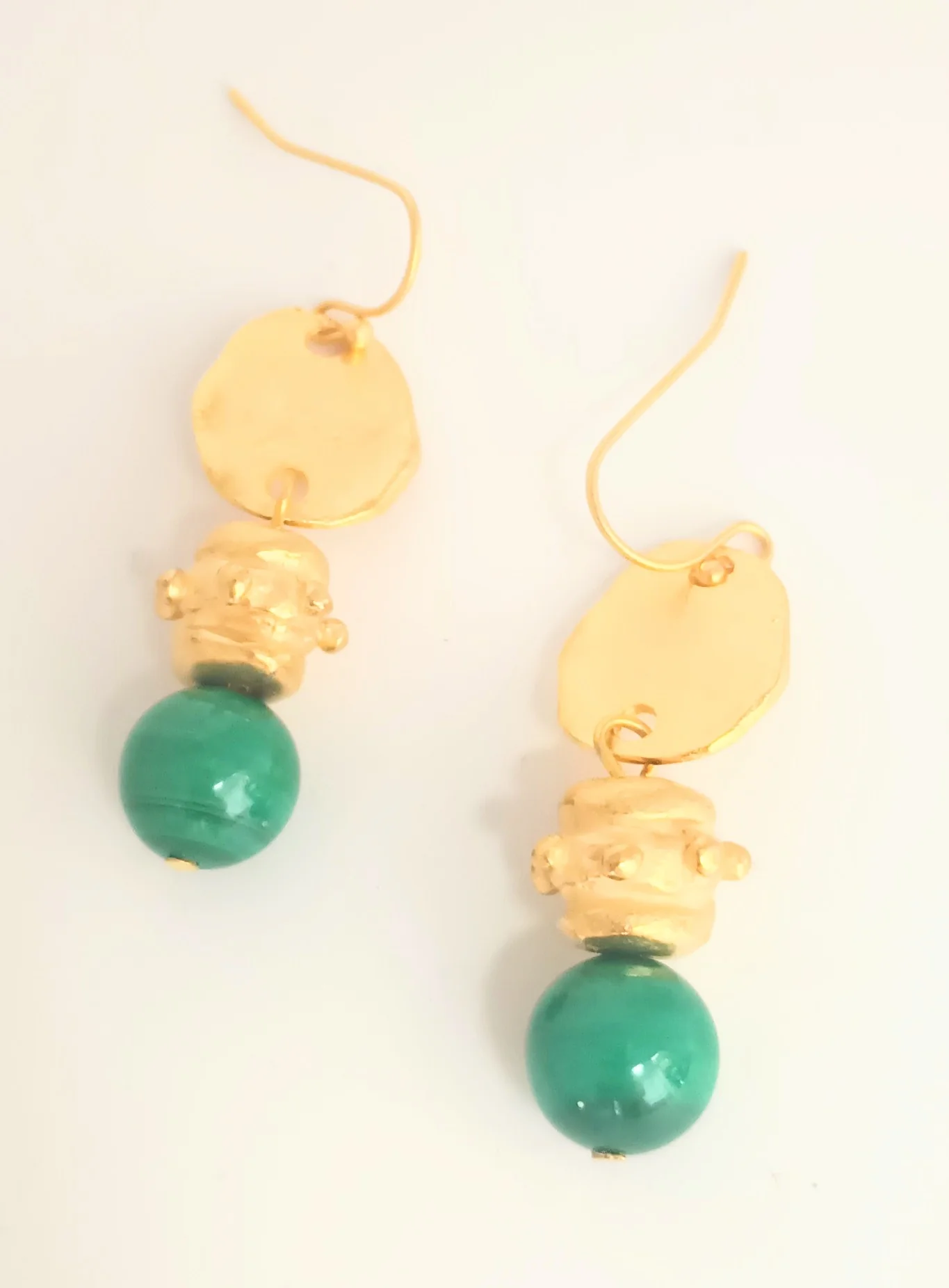 Gold Bead Malachite & Oval Wire Earring