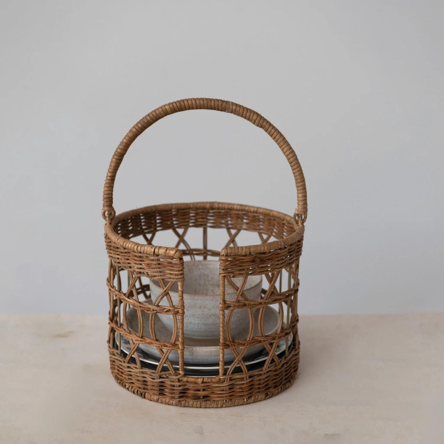 Hand-Woven Wicker Plate Basket with Handle - Image 2