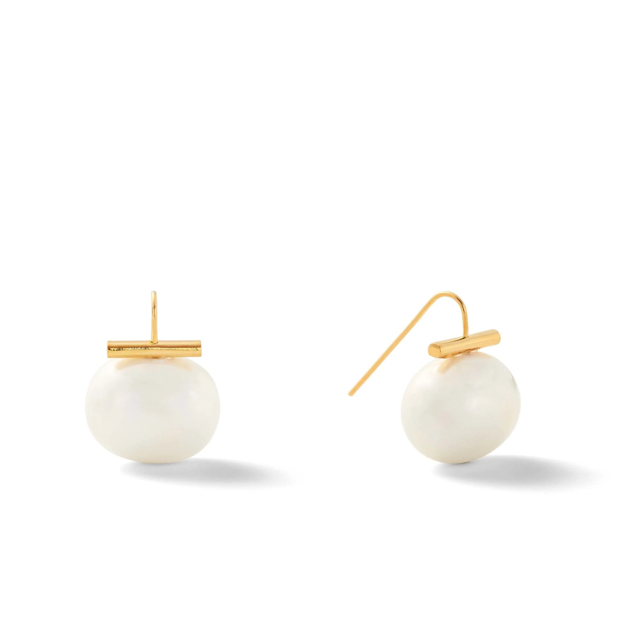 Large Pebble Pearl Ear Wire - Image 3