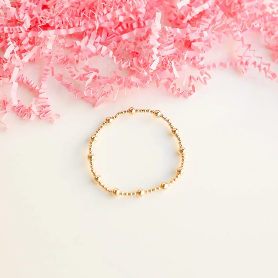Lively Bracelet in Gold - Image 2
