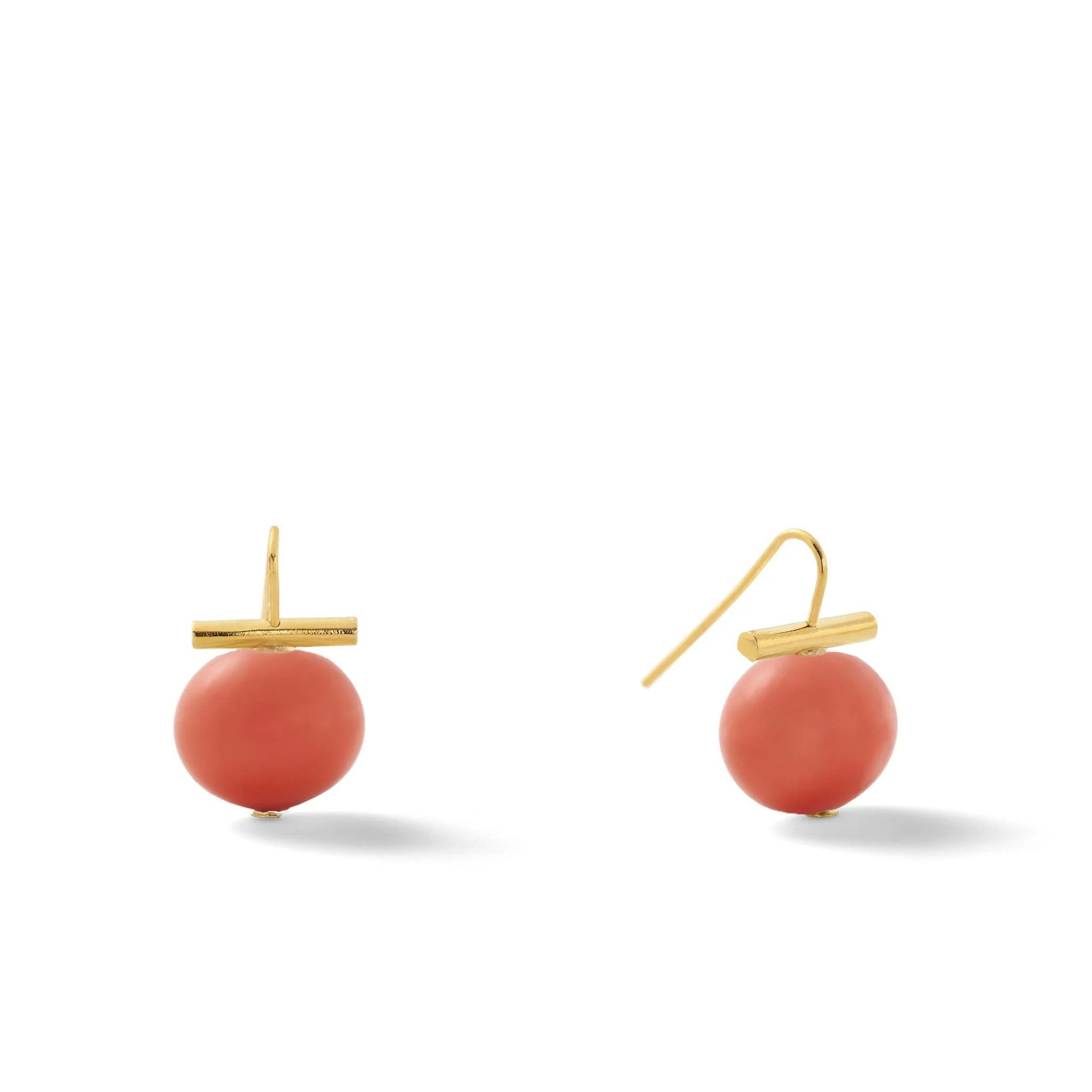 Medium Pebble Pearl Ear Wire - Image 3