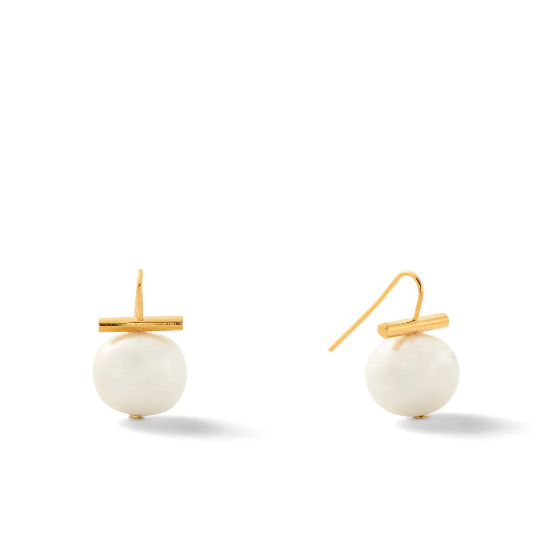 Medium Pebble Pearl Ear Wire - Image 5