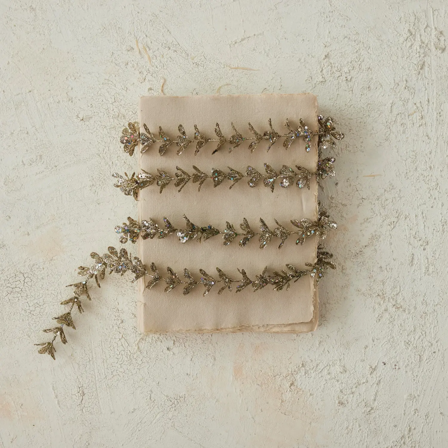 Plastic Garland Boxwood Champange With Glitter - Image 2