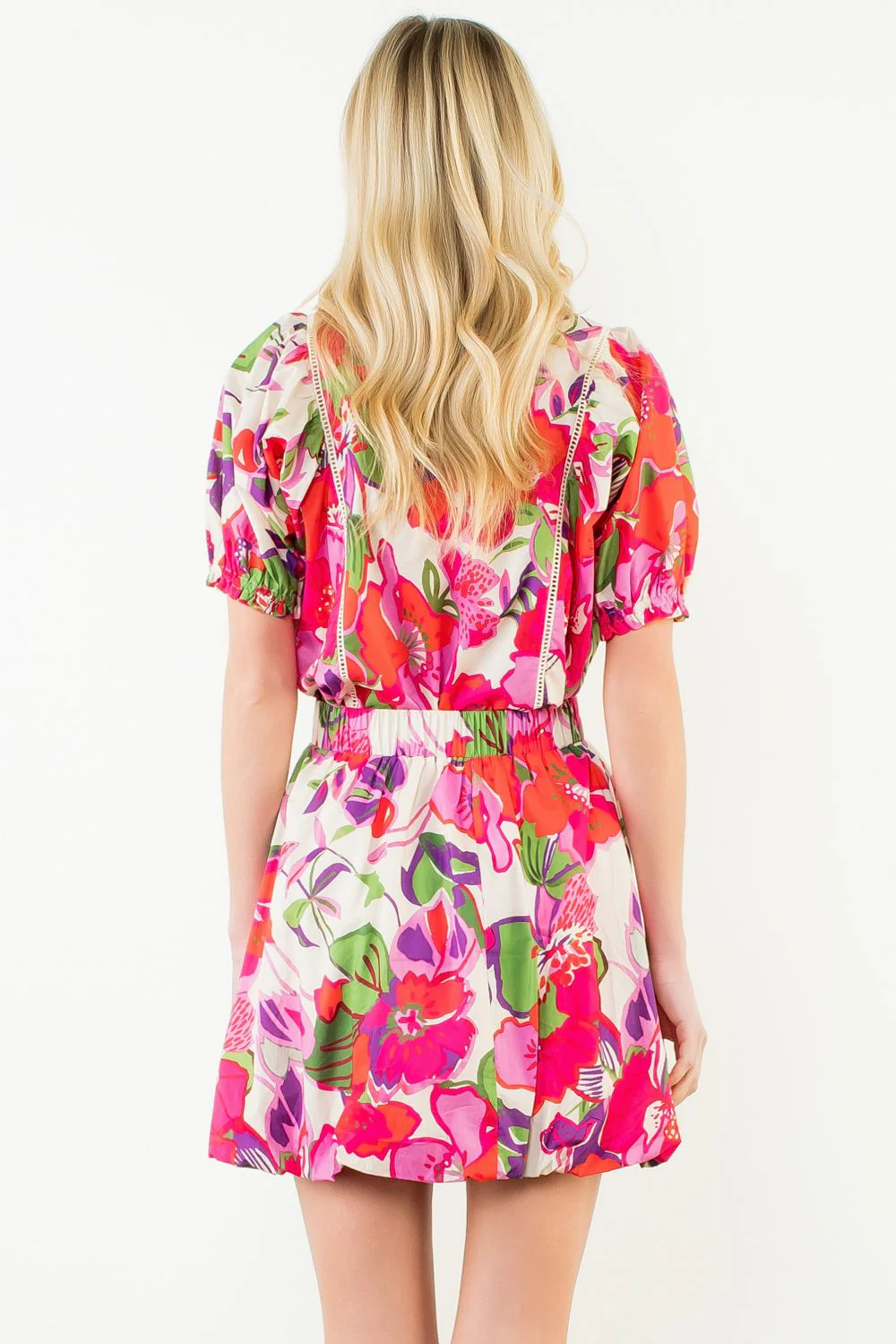 Riley Short Sleeve Floral Print V-Neck Top - Image 3
