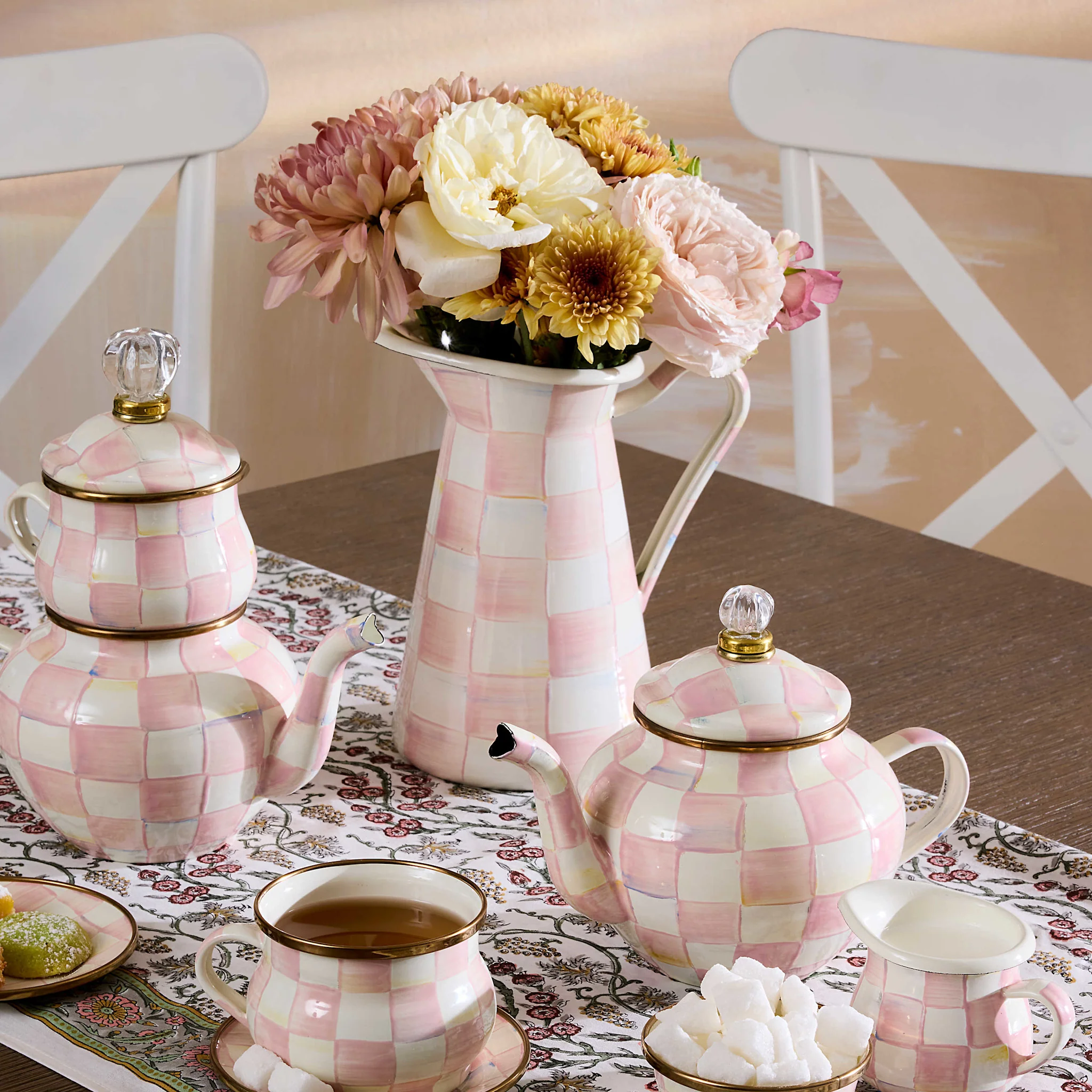 Rosy Check Medium Practical Pitcher - Image 2