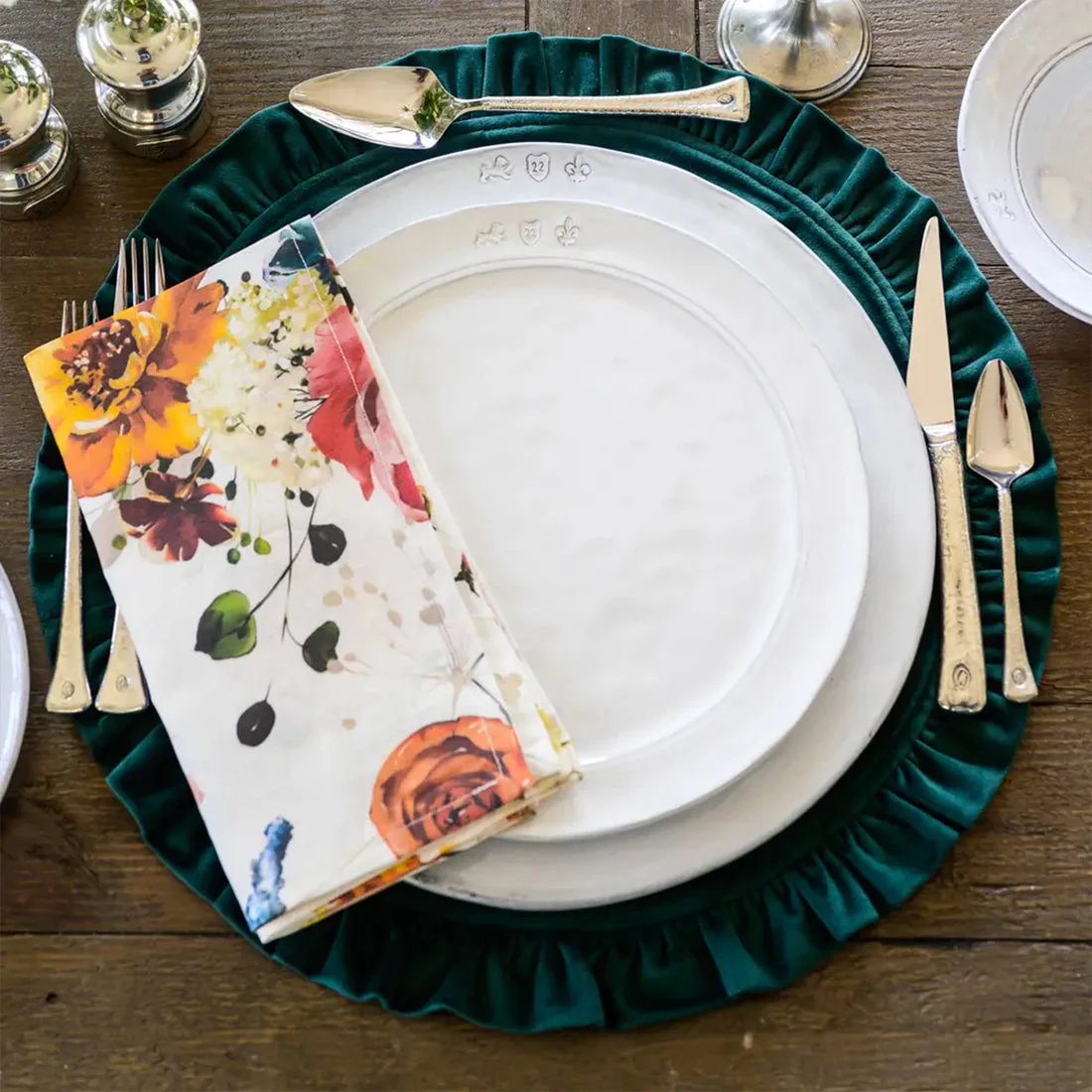 Round Ruffle Velvet Placemat - Image 4