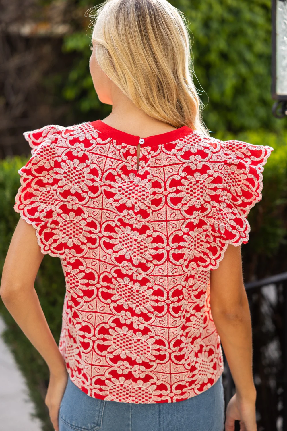 Rylie Scallop Ruffle Detail Floral Embroidered Top - Image 3
