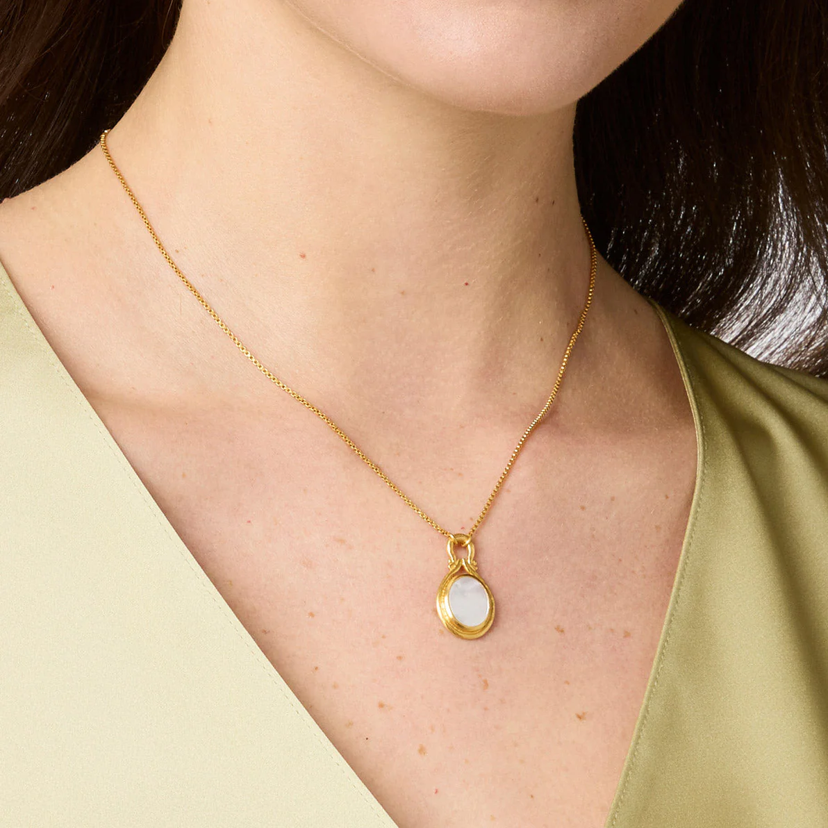 Saratoga Delicate Necklace Mother of Pearl - Image 3