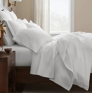 Signature Hemmed Sheet Set - King White - Image 2