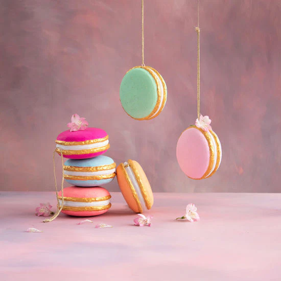 Small Macaroon Display