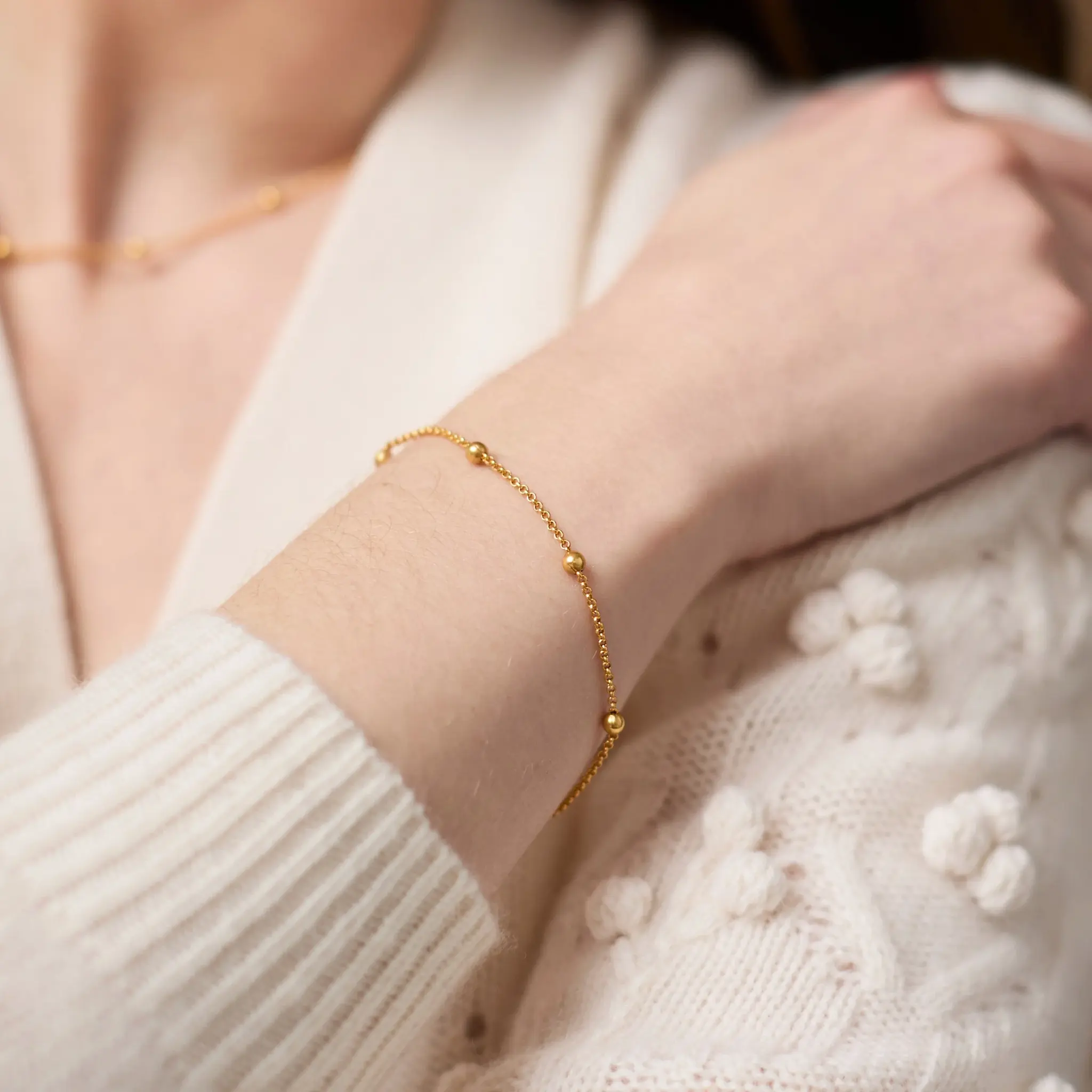 Solara Delicate Bracelet Gold - Image 3
