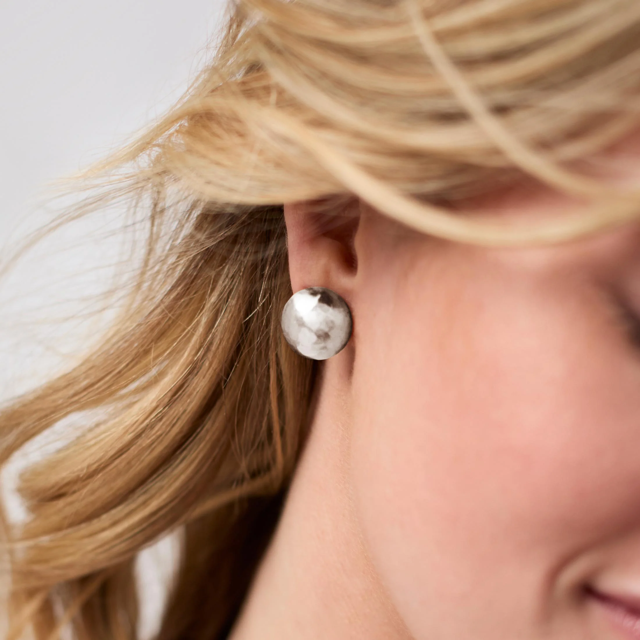 Solara Stud Silver - Image 2