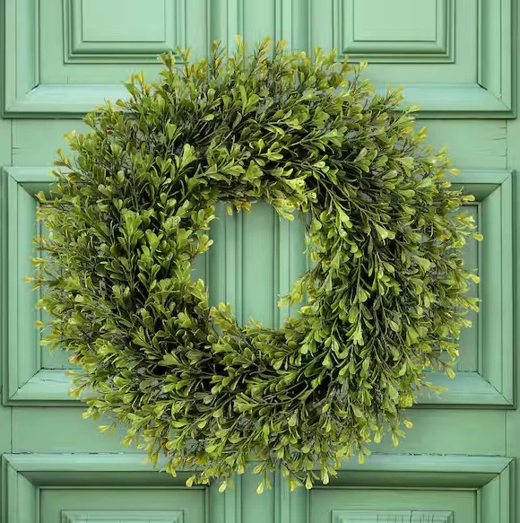 Spring Boxwood Wreath 16"