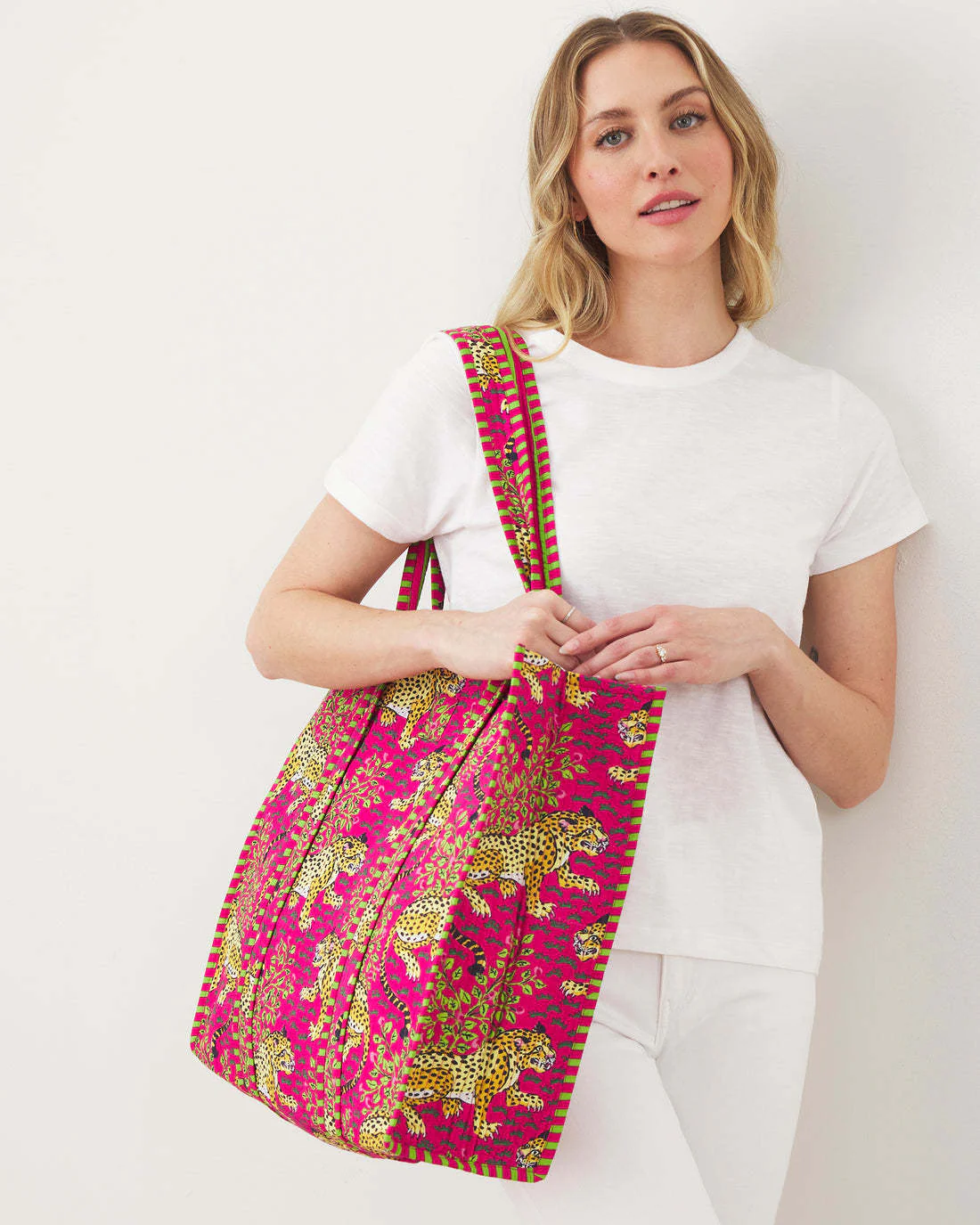 The Traveler Tote in Bagheera - Image 2