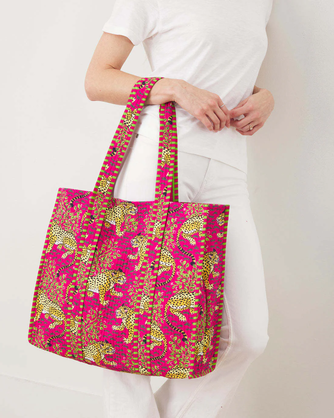 The Traveler Tote in Bagheera - Image 3