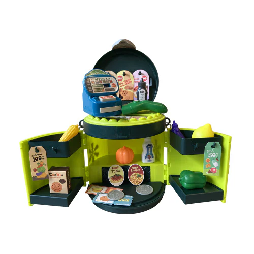 Travel Case Themed Playset - Image 4