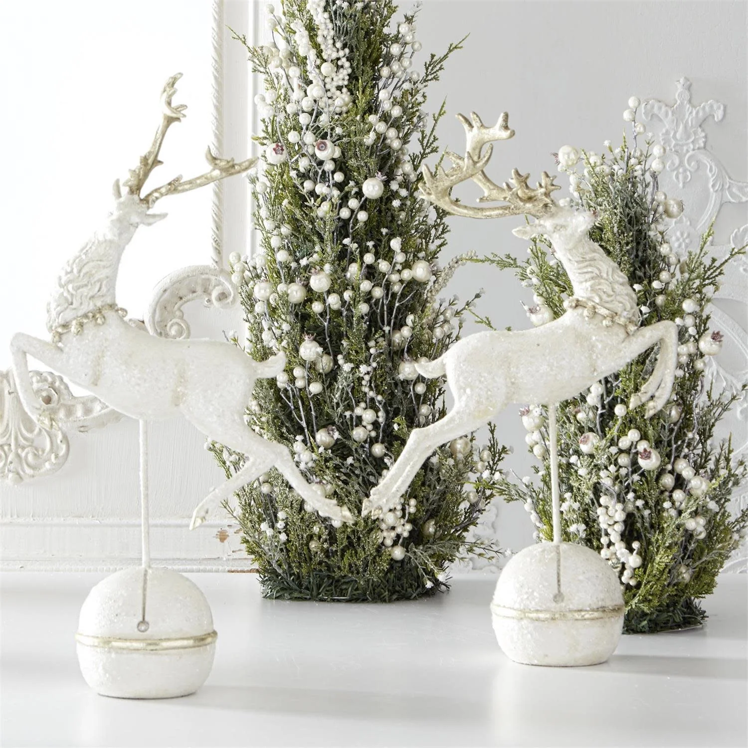 White Reindeers Silver Antlers Spin - Image 2