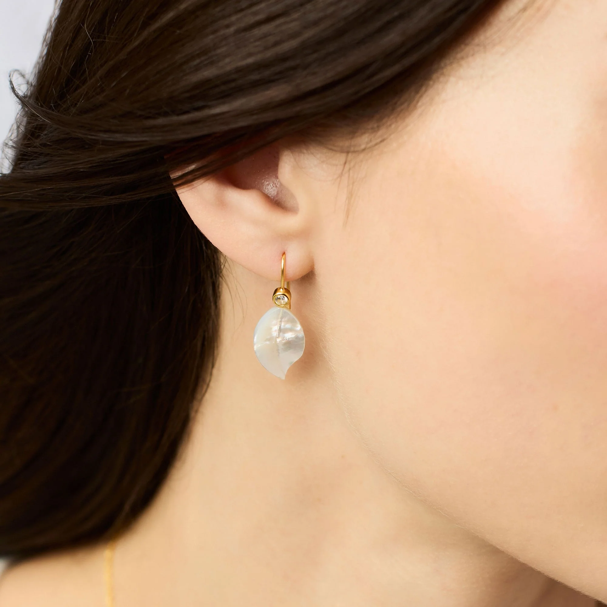 Willow Earring Mother of Pearl - Image 2
